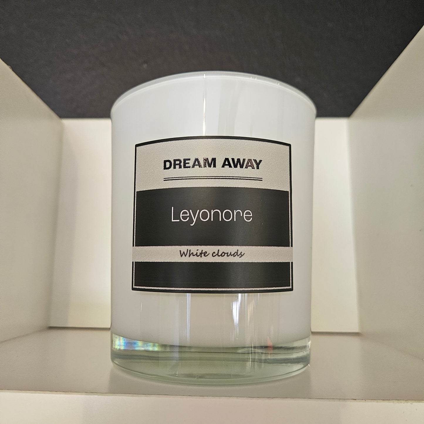 Doftljus Leyonore White clouds 350g