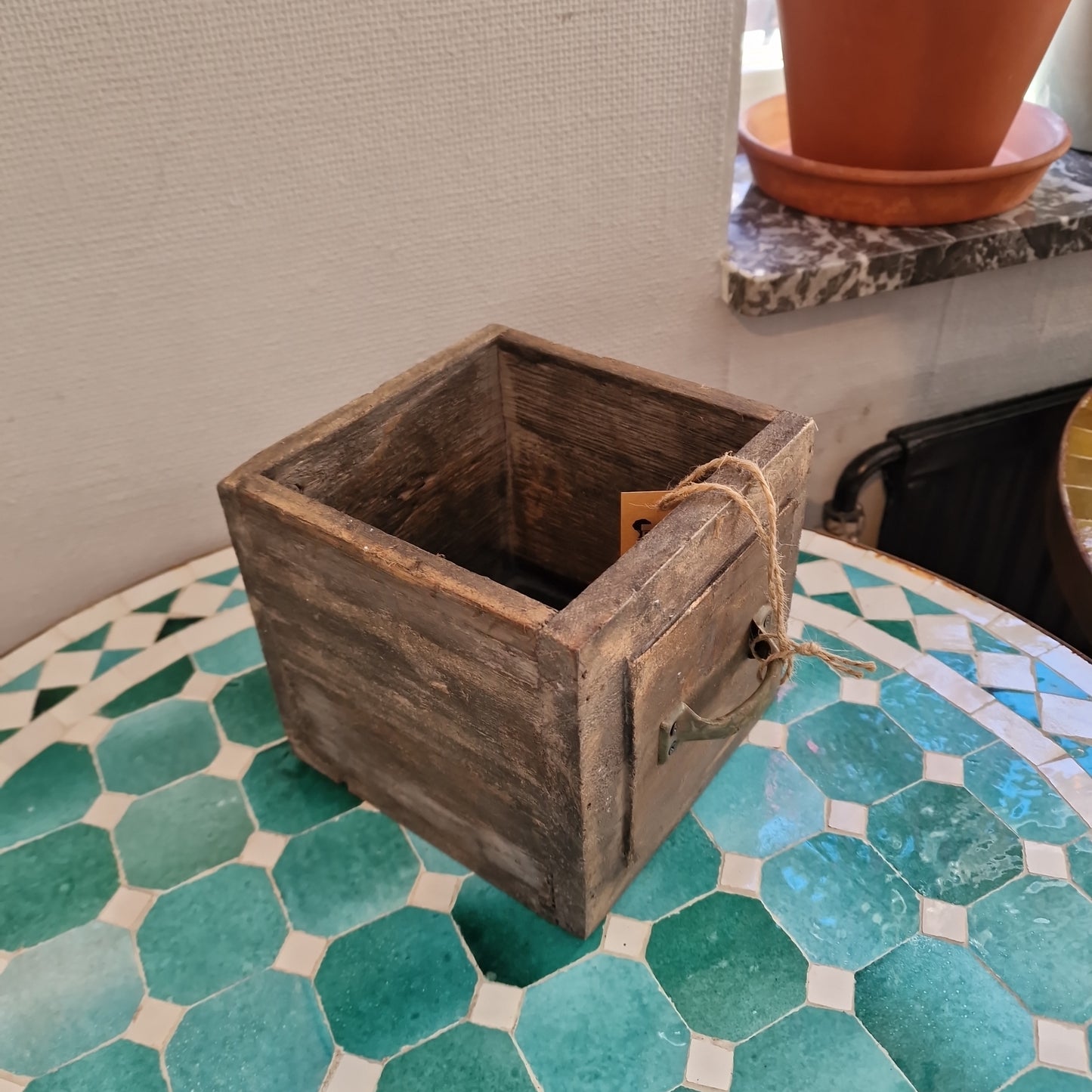 Trälåda med handtag